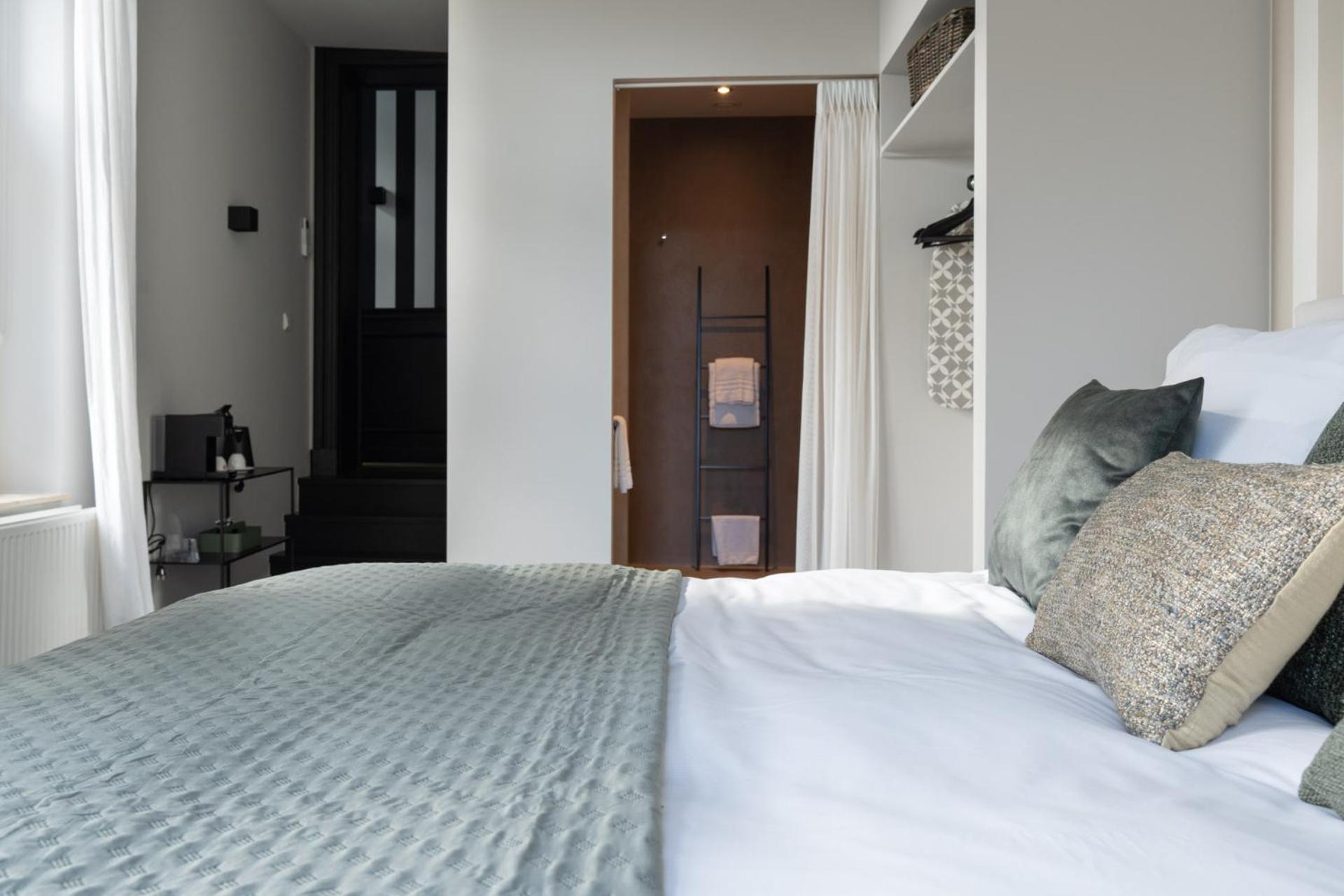 Villa V Petit Hotel Valkenburg aan de Geul ภายนอก รูปภาพ
