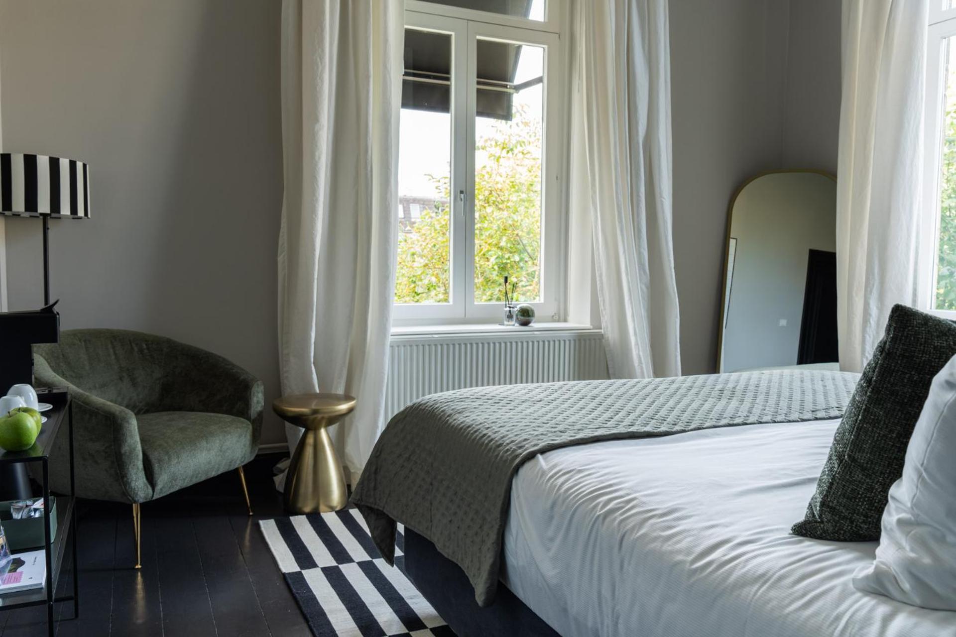 Villa V Petit Hotel Valkenburg aan de Geul ภายนอก รูปภาพ