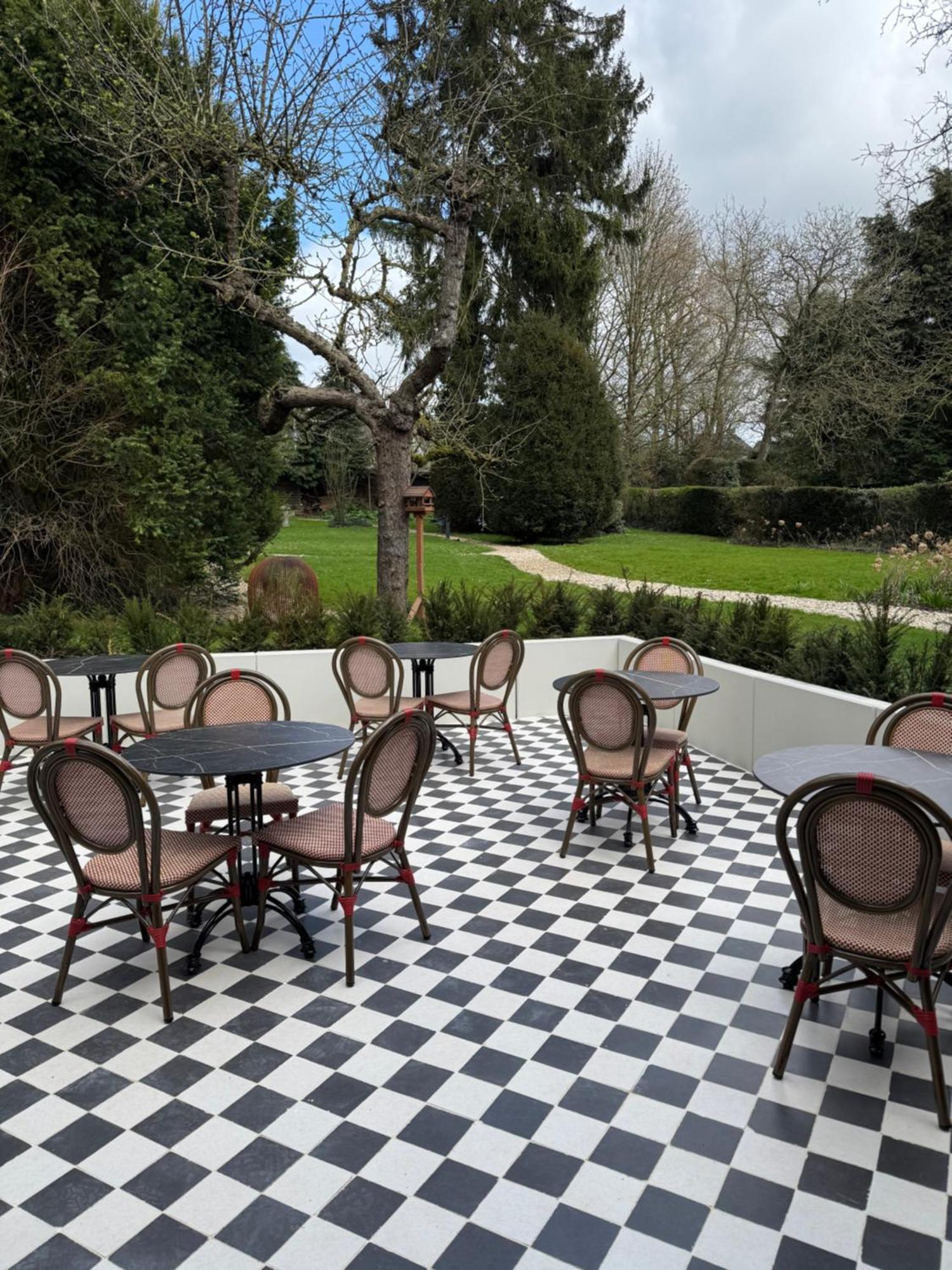 Villa V Petit Hotel Valkenburg aan de Geul ภายนอก รูปภาพ
